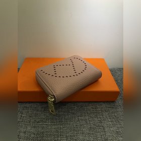 Hermès Новая модель, номер модели： 9140 Импортный кожаный чехол 