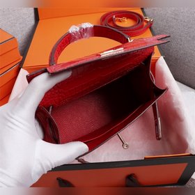 Hermès Kelly второго поколения с крокодиловым узором, идеальная ф