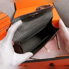Hermès Kelly второго поколения с крокодиловым узором, идеальная ф