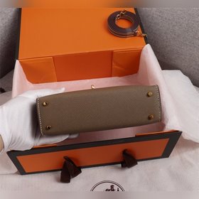 Hermès (золотая и серебряная застежка) Kelly Mini 19 см второго п