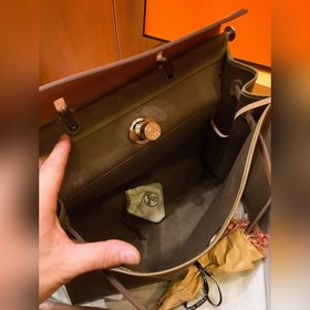 Hermès (универсальная версия для мужчин и женщин, самая академичн