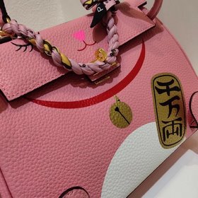 Hermès Constance Кошка-талисман. Это лето вы будете в центре вним