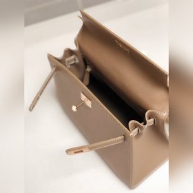Hermès Kelly 25 см, 28 см, кожа с отпечатками ладоней, золотая з