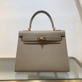 Hermès Сумка Kelly из мягкой телячьей кожи с зернистой текстурой