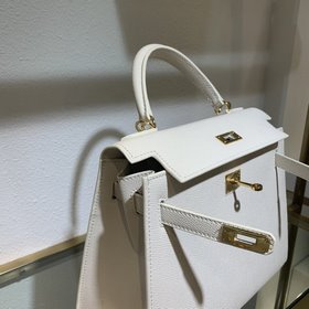 Hermès Сумка Kelly из мягкой телячьей кожи с зернистой текстурой