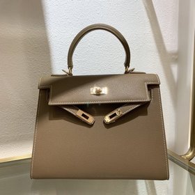 Hermès Сумка Kelly из мягкой телячьей кожи с зернистой текстурой