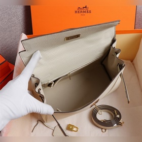 Hermès {молочно-белая золотая застежка} Сумка Kelly Princess Три