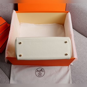 Hermès {молочно-белая золотая застежка} Сумка Kelly Princess Три