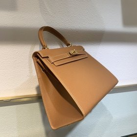 Hermès Сумка Kelly из телячьей кожи с зернистой текстурой. Сумка 