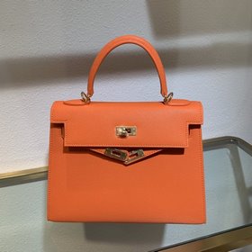 Hermès Сумка Kelly из телячьей кожи с зернистой текстурой. Сумка 