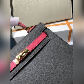 Hermès Kelly Персиковый/серо-бежевый Kelly Первый слой кожи Мягк