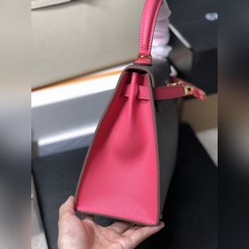 Hermès Kelly Персиковый/серо-бежевый Kelly Первый слой кожи Мягк
