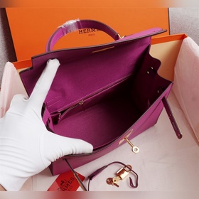 Hermès Сумка Kelly Одна из классических моделей. Женская сумка и