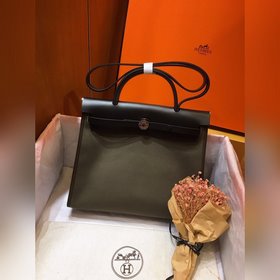 Hermès (универсальная версия для мужчин и женщин, самая академичн
