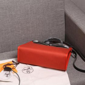 Hermès (универсальная версия для мужчин и женщин, самая академичн
