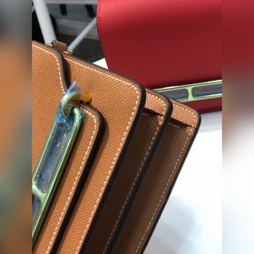 Hermès Размер： 18 см. Сумка в форме свиного носа всем хорошо изв