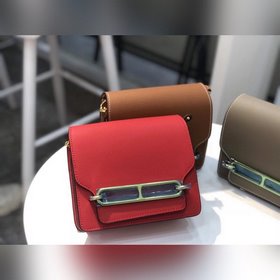 Hermès Размер： 18 см. Сумка в форме свиного носа всем хорошо изв