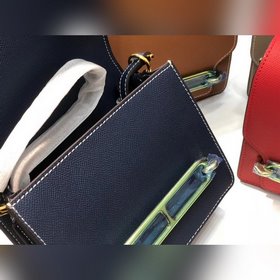Hermès Размер： 18 см. Сумка в форме свиного носа всем хорошо изв