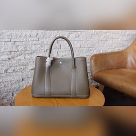 Hermès Женская сумка из коровьей кожи  Незаменимый аксессуар дл
