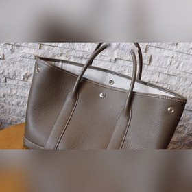 Hermès Женская сумка из коровьей кожи  Незаменимый аксессуар дл