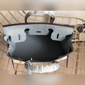 Hermès Сумка Hermès из платинового канваса с кожаными деталями 