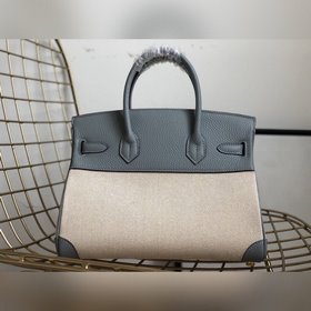 Hermès Сумка Hermès из платинового канваса с кожаными деталями 