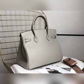 Hermès Платиновая сумка Вечная классика, любимая дамами высокого