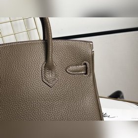Hermès Платиновая сумка Вечная классика, любимая дамами высокого