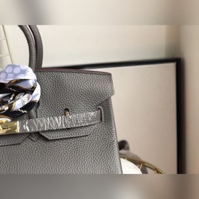 Hermès Платиновая сумка Вечная классика, любимая дамами высокого