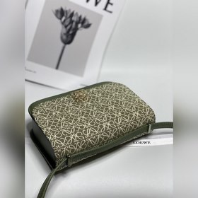 Luoyiwei Маленький рожок Зеленый цветок Артикул 5609 Goya — это 