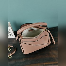 Сумка через плечо Loewe Сумка практически не весит, очень практич