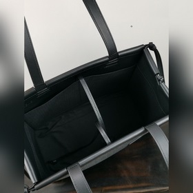 Loewe Большая сумка Anagram из жаккардового полотна и кожи бычка