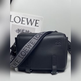 Luigi Loewe Новая сумка XS Mailman 2022 года A74 черный Класси