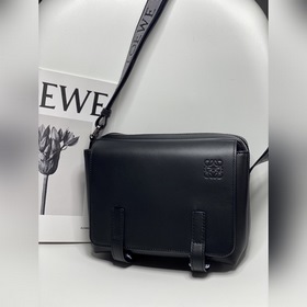 Luigi Loewe Новая сумка XS Mailman 2022 года A74 черный Класси