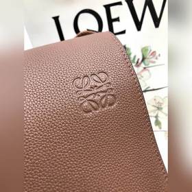 Luo Yiwai Почтовая сумка Модель： 11360 (цвет «личи») Изготовлена