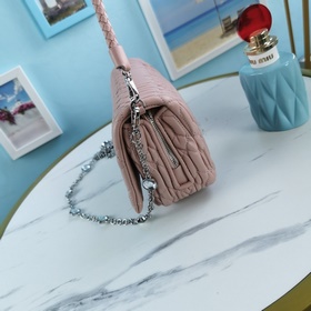 Miumiu &nbsp;сумка через плечо Светло-розовый Артикул： 5BH01