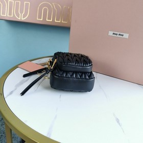Miumiu Цепочка для сумки Черный Артикул： 5BP066 Новая сумка для