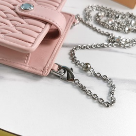 Miumiu Светло-розовый номер модели： 5ZH079, новая версия сумки д