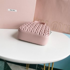 Miumiu &nbsp;Новейшая сумка-тоут, модель： 5BA220. Классически