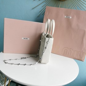 Miumiu &nbsp;Новейшая сумка-тоут, модель： 5BA220. Классически