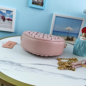 Сумка Miumiu через плечо Новая сумка в форме сердца, артикул： 5BH