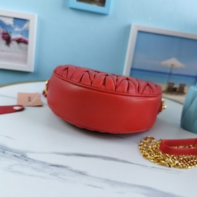 Сумка Miumiu через плечо Новая сумка в форме сердца, артикул： 5B