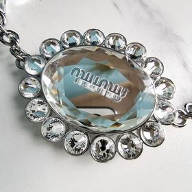 Miumiu Улучшенная версия с цепочкой из 9K стеклянных кристаллов,