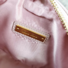 Miumiu Новейшая модель поясной сумки, артикул： 5BL005, классическ