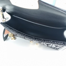 Miumiu Новая модель сумки с цепочкой, изготовлена из высококачес