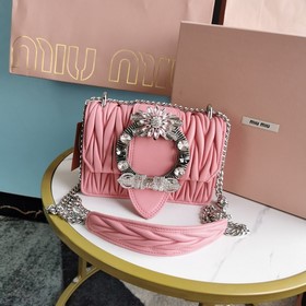 Miumiu &amp;nbsp; Сумка с цепочкой Цвет： вишневый, номер модели：