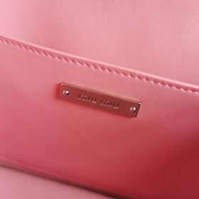 Miumiu &nbsp; Сумка с цепочкой Цвет： вишневый, номер модели： 