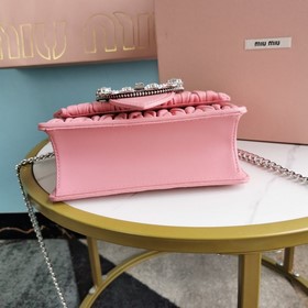 Miumiu &nbsp; Сумка с цепочкой Цвет： вишневый, номер модели： 