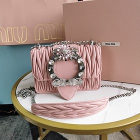 Miumiu &amp;nbsp;сумка с цепочкой Светло-розовый Артикул： 5BD084