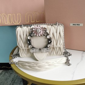 Miumiu &amp;nbsp;сумка с цепочкой Белый Артикул： 5BD084 Высокока